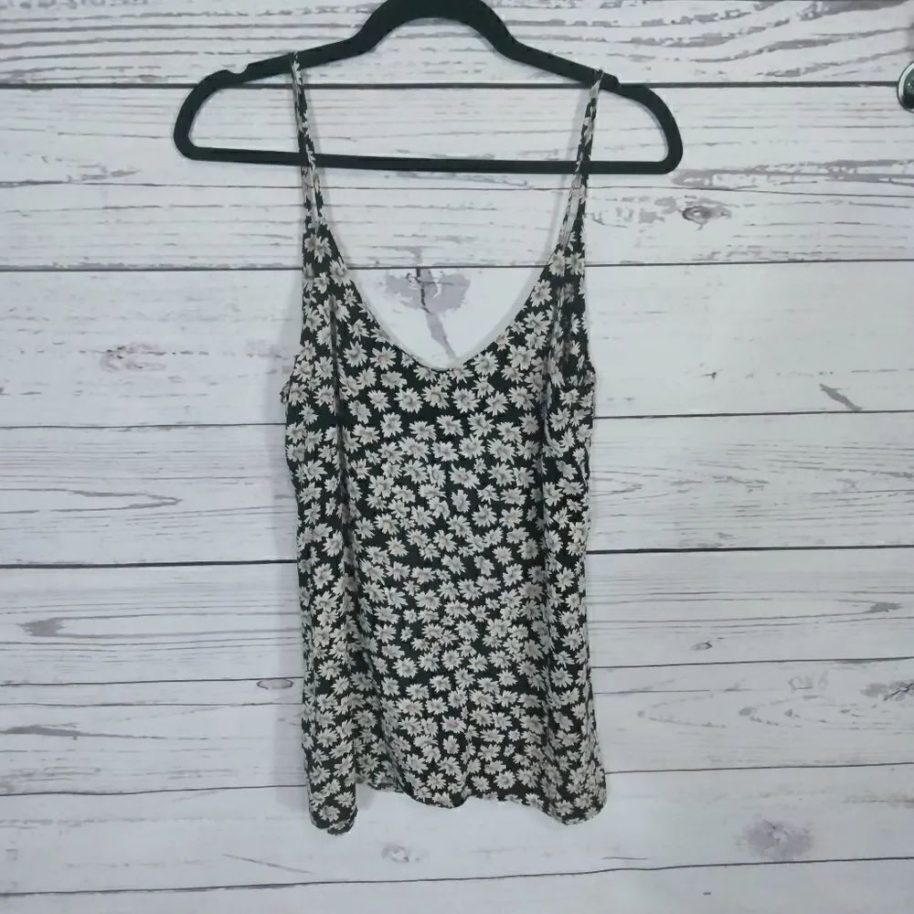 "Brandy Melville" woman's summer shirt